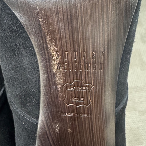 Stuart Weitzman Aohki Black Suede Bow Heels, size 7 - Picture 9 of 13